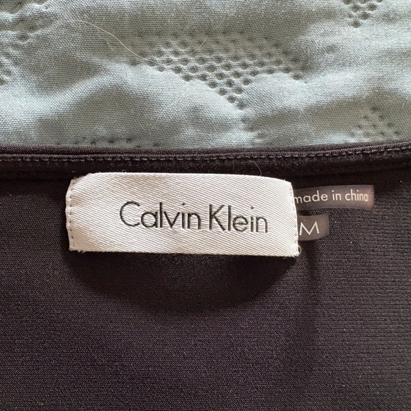 Sexy Black Calvin Klein Cowl Neck Sleeveless Tank, size Medium - Picture 6 of 10